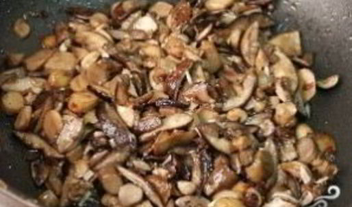 драники в горшочке с грибами