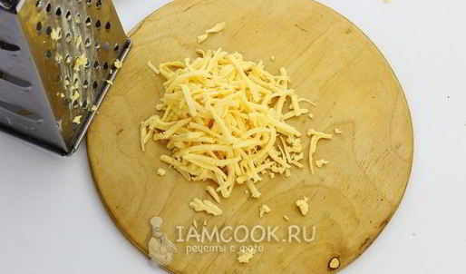 картофельные драники с колбасой и сыром