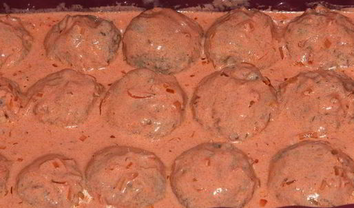 фрикадельки с сюрпризом