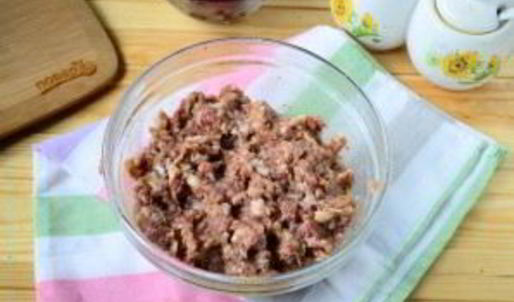 фрикадельки с вишневым соусом