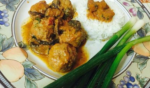 фрикадельки в грибном соусе