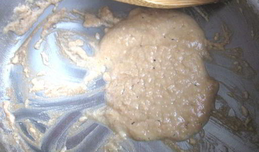 фрикадельки в пикантном соусе с пастой