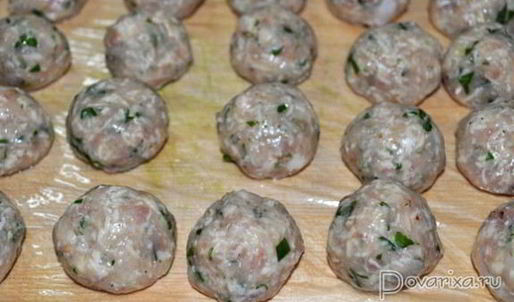 куриные фрикадельки с сыром в сливочном соусе