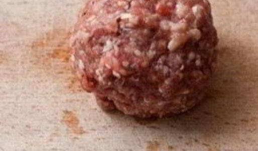 мясные фрикадельки с моцареллой