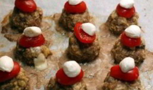 мясные фрикадельки с моцареллой