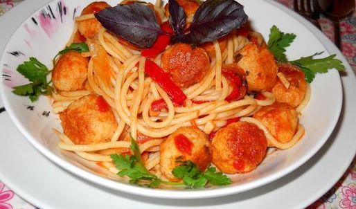 спагетти с фрикадельками леди и бродяга