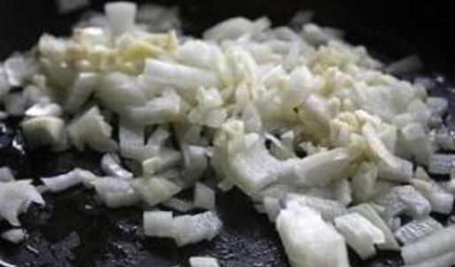 спагетти сквош с фрикадельками и шпинатом