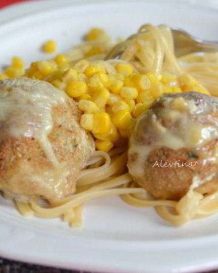 Рецепт сырных куриных фрикаделек