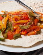 Гарнир из запеченных перцев