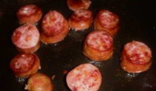 чечевица с колбасой