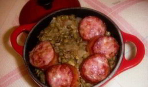 чечевица с колбасой