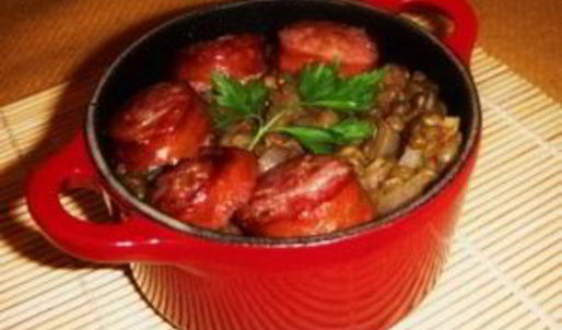 чечевица с колбасой