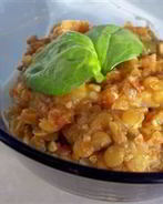 Чечевица с помидорами и карри