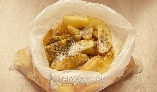 картофель по-деревенски с чесноком в духовке