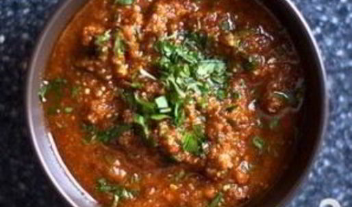 картофель с соусом чили