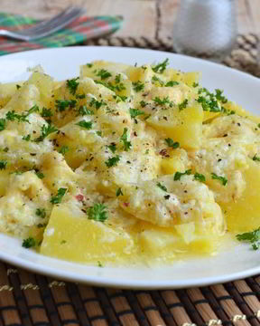 Картофель с сыром в микроволновке