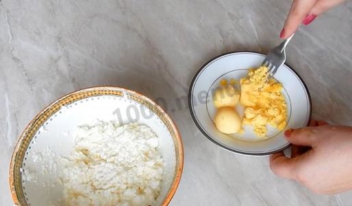 картофельные гнезда c петушками в духовке