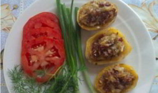 картошка с колбасой в духовке