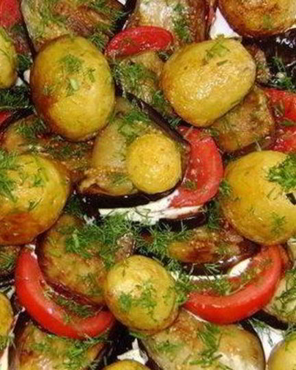 Рецепт молодого картофеля с овощами