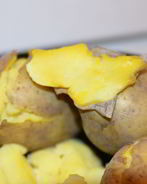 Поджаренный картофель с чесноком