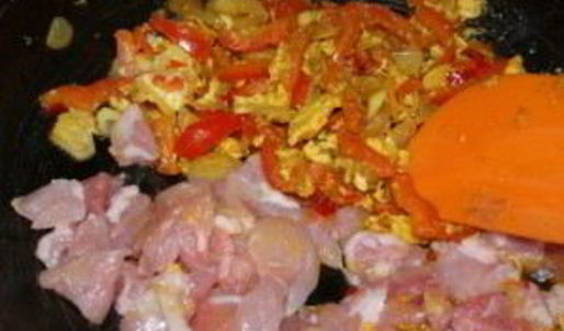 рис по-тайски с курицей