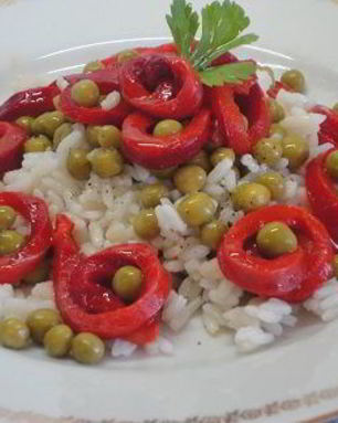 Рис с болгарским перцем и горошком