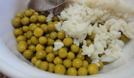 рис с болгарским перцем и горошком