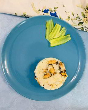 Рис с голубым сыром и мидиями