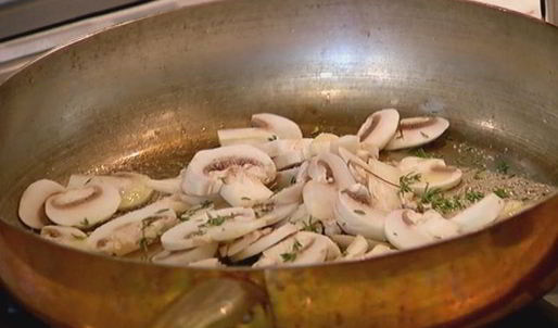 рис с горгонзолой, шампиньонами и шпинатом