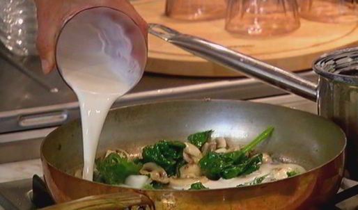 рис с горгонзолой, шампиньонами и шпинатом