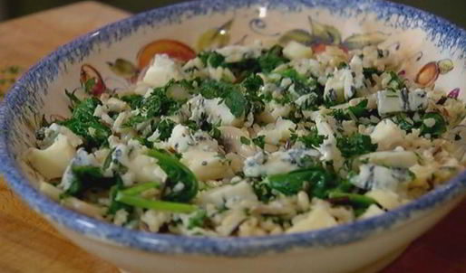 рис с горгонзолой, шампиньонами и шпинатом