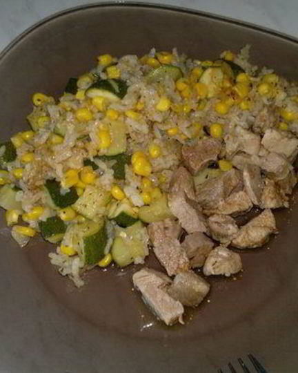 Рецепт риса с кукурозой, цукини и свиная лопатка с паприкой и эстрагоном