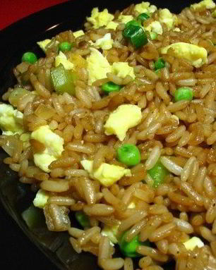 Рис с омлетом и зеленью