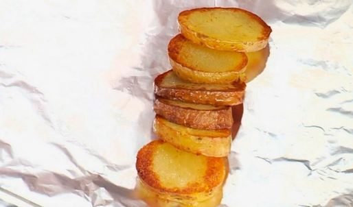 розмариновый картофель в фольге