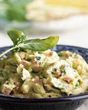 Варенный картофель с мясным фаршем и пореем