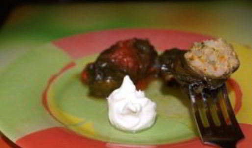 долма из свекольных листьев