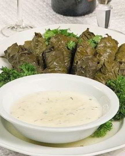 Рецепт долмы с соусом мацони