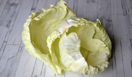 голубцы с фаршем и рисом в кастрюле