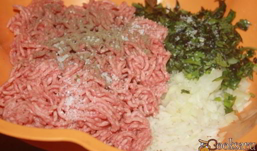 голубцы с мраморной говядиной во вкуснейшем сметанно-овощном соусе