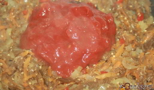 голубцы с мраморной говядиной во вкуснейшем сметанно-овощном соусе