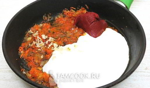 голубцы в духовке на противне