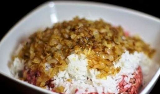 голубцы в сметанном соусе в духовке