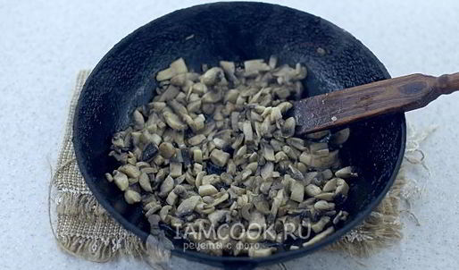 постные голубцы с грибами и рисом