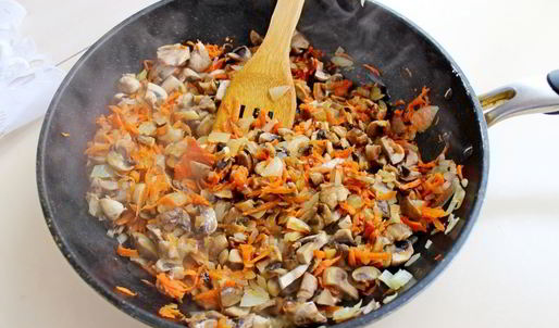 постные голубцы с рисом и грибами