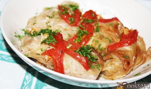 запеченные с помидорами и топленым сливочным маслом голубцы