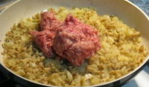 грибы, фаршированные фаршем