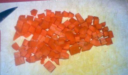 грибы обжаренные под соусом с гарниром