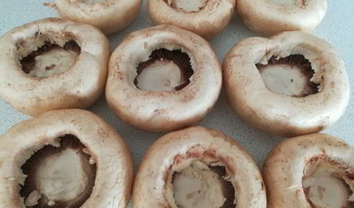 шампиньоны, фаршированные кускусом