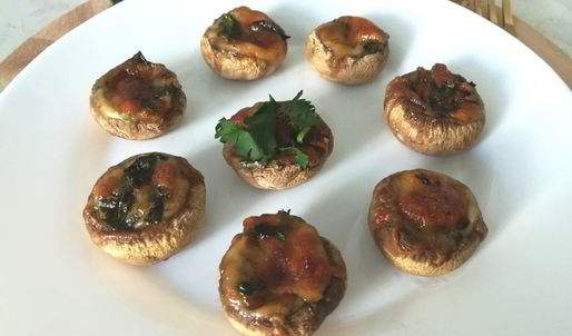 шампиньоны, фаршированные моцареллой