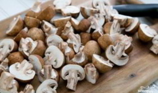 шампиньоны на шпажках